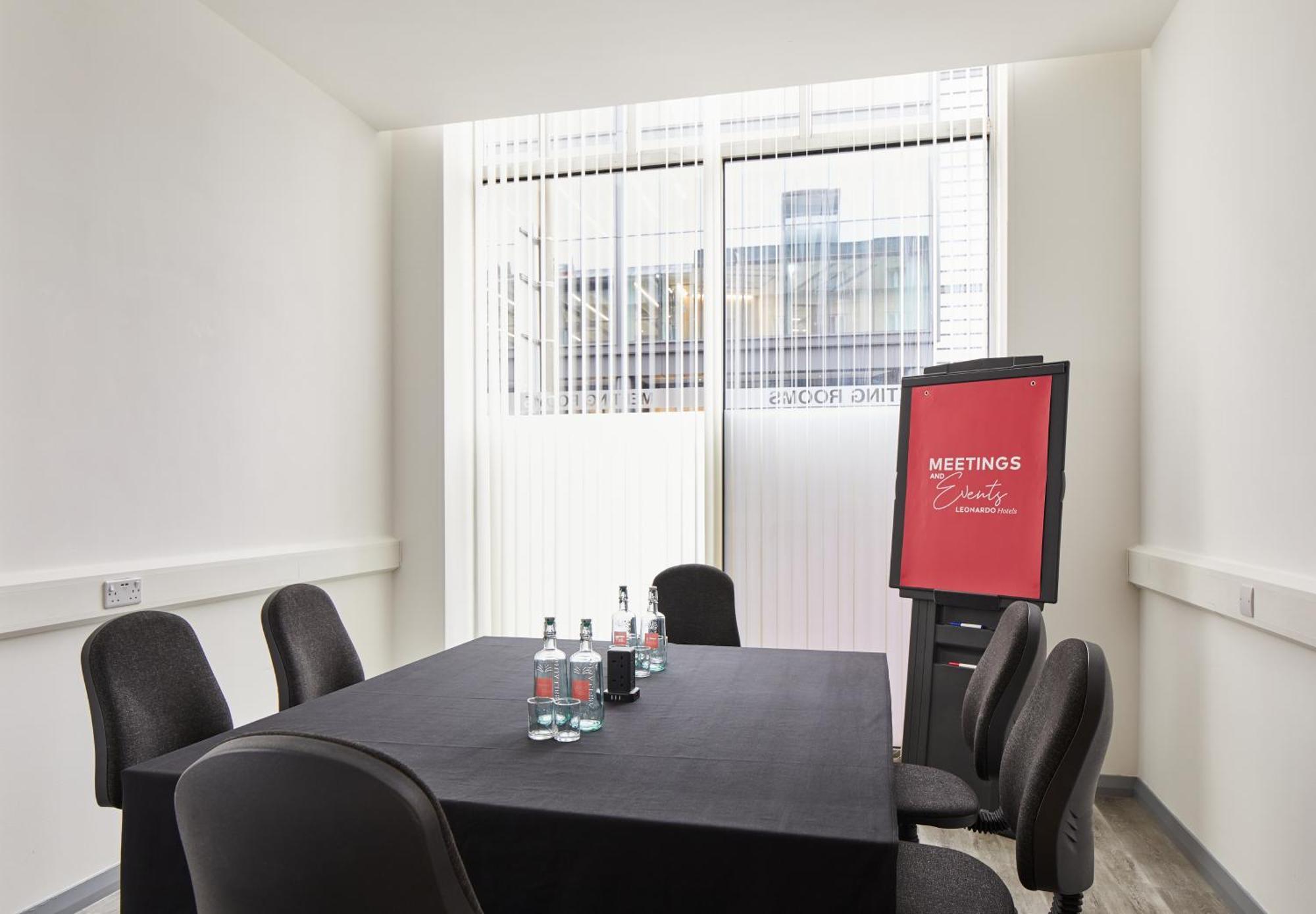 Leonardo Hotel Edinburgh Haymarket Bagian luar foto